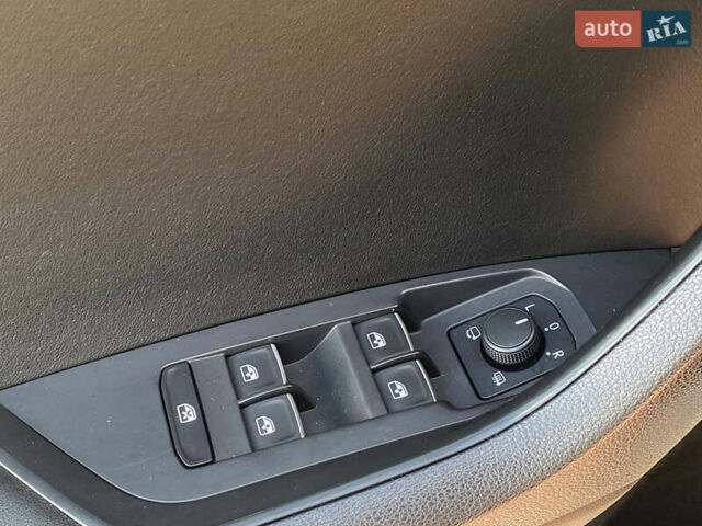 Серый Шкода Kodiaq, объемом двигателя 1.97 л и пробегом 299 тыс. км за 24400 $, фото 19 на Automoto.ua