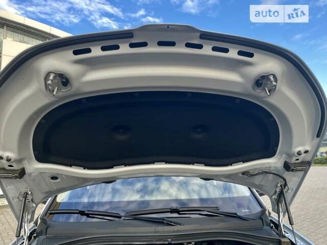 Сірий Шкода Kodiaq, об'ємом двигуна 1.97 л та пробігом 89 тис. км за 32900 $, фото 77 на Automoto.ua