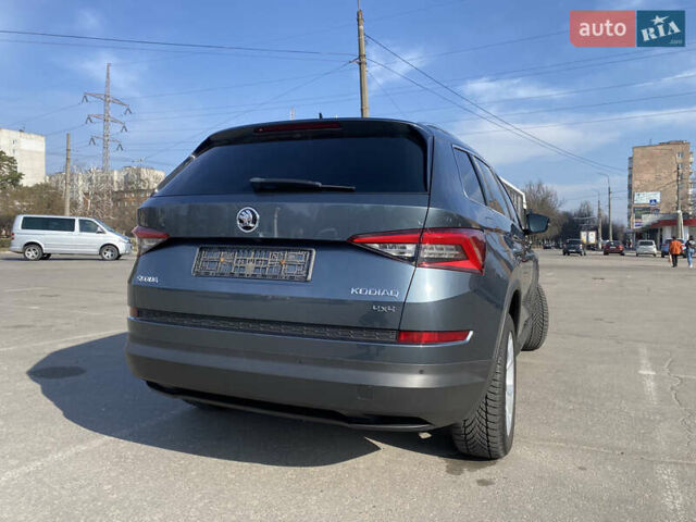 Серый Шкода Kodiaq, объемом двигателя 1.97 л и пробегом 180 тыс. км за 26000 $, фото 9 на Automoto.ua