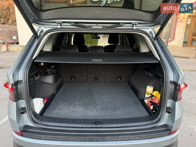 Сірий Шкода Kodiaq, об'ємом двигуна 2 л та пробігом 121 тис. км за 26450 $, фото 24 на Automoto.ua