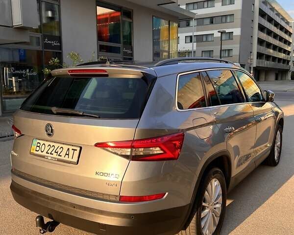 Сірий Шкода Kodiaq, об'ємом двигуна 1.97 л та пробігом 242 тис. км за 24100 $, фото 7 на Automoto.ua