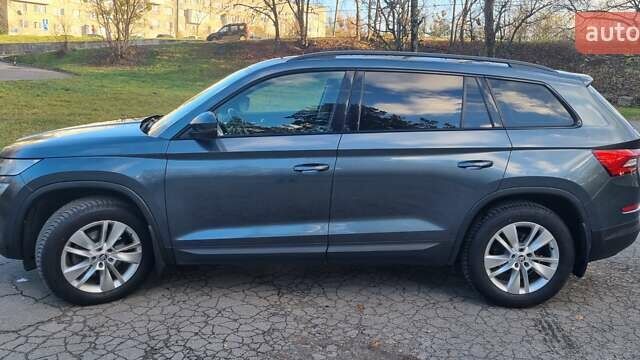 Сірий Шкода Kodiaq, об'ємом двигуна 1.4 л та пробігом 192 тис. км за 18699 $, фото 4 на Automoto.ua