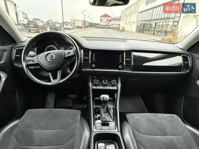 Сірий Шкода Kodiaq, об'ємом двигуна 2 л та пробігом 220 тис. км за 25750 $, фото 68 на Automoto.ua