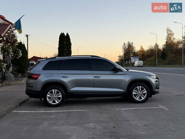 Серый Шкода Kodiaq, объемом двигателя 1.97 л и пробегом 121 тыс. км за 26450 $, фото 11 на Automoto.ua