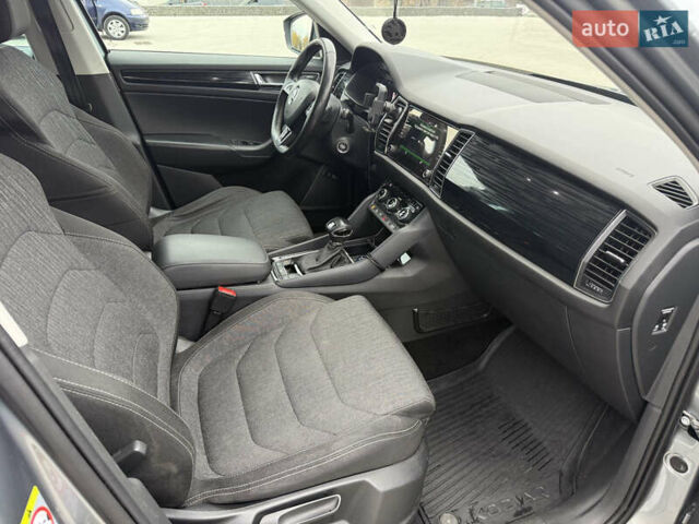 Серый Шкода Kodiaq, объемом двигателя 1.97 л и пробегом 225 тыс. км за 26800 $, фото 29 на Automoto.ua
