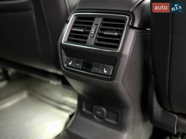 Сірий Шкода Kodiaq, об'ємом двигуна 2 л та пробігом 220 тис. км за 25750 $, фото 60 на Automoto.ua