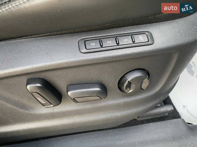 Сірий Шкода Kodiaq, об'ємом двигуна 1.97 л та пробігом 299 тис. км за 23400 $, фото 19 на Automoto.ua