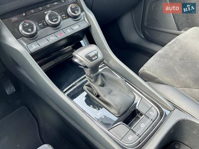 Серый Шкода Kodiaq, объемом двигателя 1.97 л и пробегом 149 тыс. км за 26400 $, фото 21 на Automoto.ua