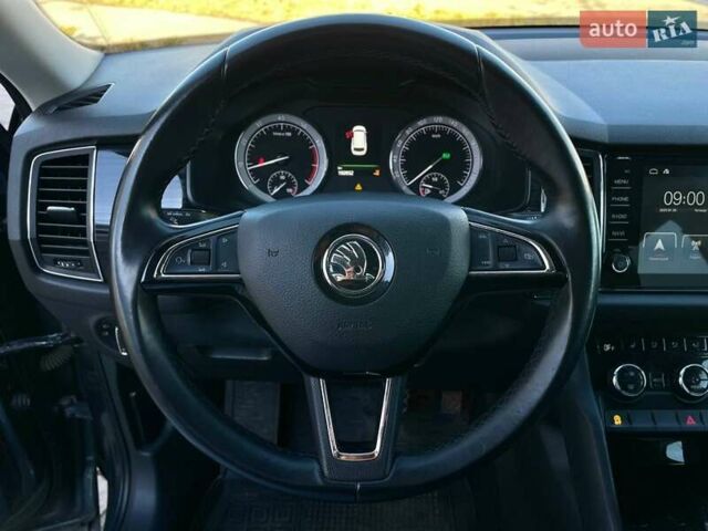Серый Шкода Kodiaq, объемом двигателя 1.4 л и пробегом 192 тыс. км за 18499 $, фото 6 на Automoto.ua