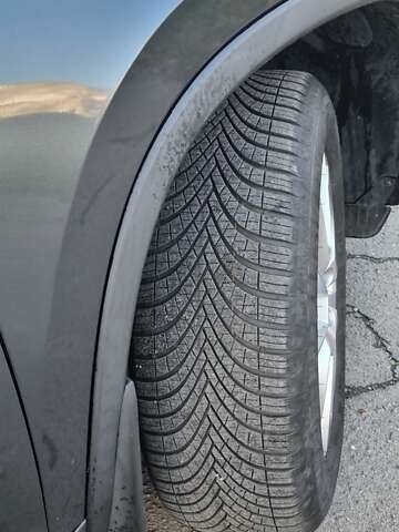 Сірий Шкода Kodiaq, об'ємом двигуна 1.4 л та пробігом 192 тис. км за 18699 $, фото 10 на Automoto.ua