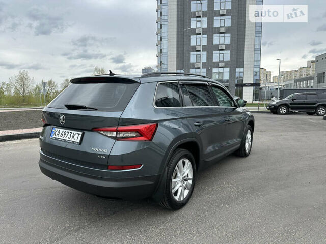 Серый Шкода Kodiaq, объемом двигателя 2 л и пробегом 89 тыс. км за 28500 $, фото 4 на Automoto.ua