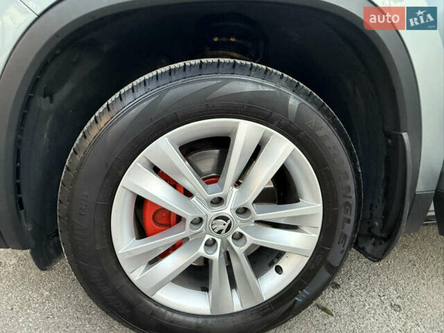Серый Шкода Kodiaq, объемом двигателя 1.97 л и пробегом 121 тыс. км за 26450 $, фото 62 на Automoto.ua