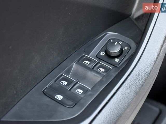 Сірий Шкода Kodiaq, об'ємом двигуна 1.97 л та пробігом 158 тис. км за 23500 $, фото 30 на Automoto.ua