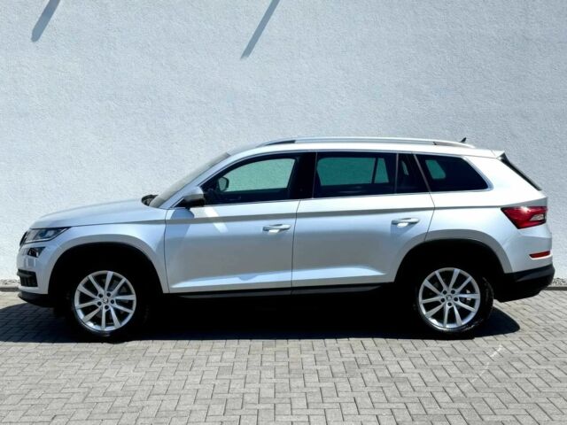 Шкода Kodiaq 2018 у Києві на Automoto.ua Сірий Шкода Kodiaq, об'ємом двигуна 2 л та пробігом 50 тис. км за 8000 $, фото 3 на Automoto.ua