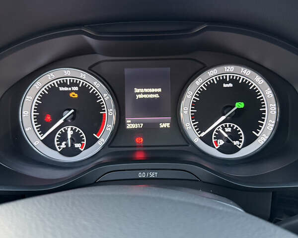 Серый Шкода Kodiaq, объемом двигателя 1.97 л и пробегом 210 тыс. км за 28700 $, фото 15 на Automoto.ua