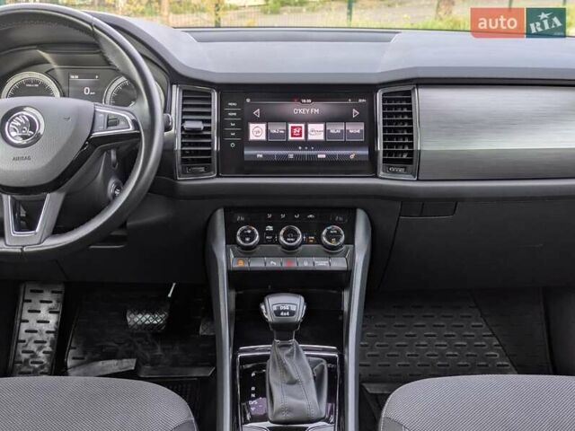Серый Шкода Kodiaq, объемом двигателя 2 л и пробегом 220 тыс. км за 23999 $, фото 32 на Automoto.ua