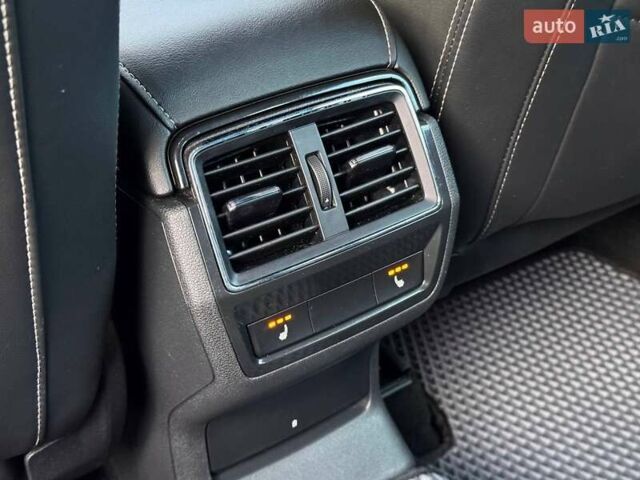 Серый Шкода Kodiaq, объемом двигателя 2 л и пробегом 201 тыс. км за 29300 $, фото 32 на Automoto.ua