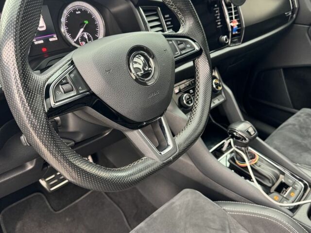 Сірий Шкода Kodiaq, об'ємом двигуна 2 л та пробігом 194 тис. км за 32000 $, фото 1 на Automoto.ua