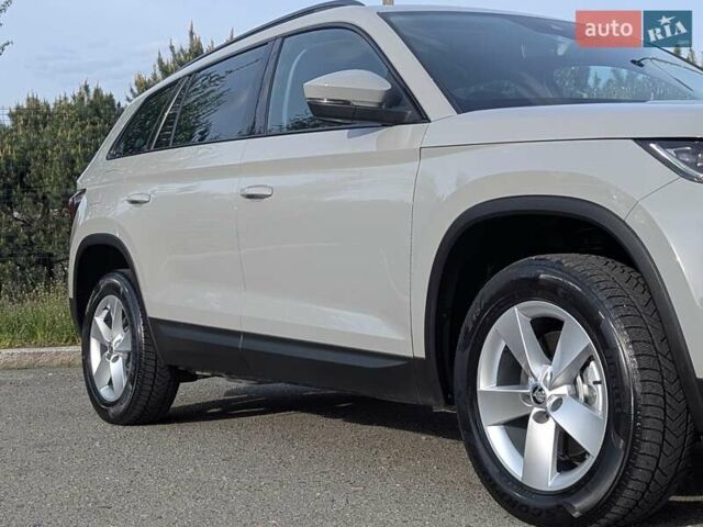 Сірий Шкода Kodiaq, об'ємом двигуна 2 л та пробігом 220 тис. км за 23999 $, фото 19 на Automoto.ua
