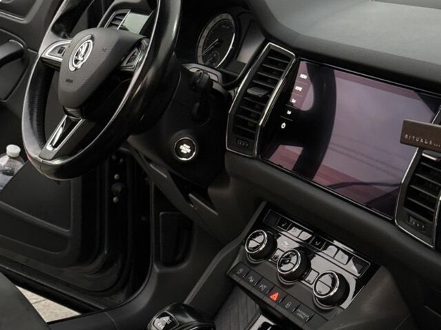 Серый Шкода Kodiaq, объемом двигателя 2 л и пробегом 227 тыс. км за 27800 $, фото 15 на Automoto.ua