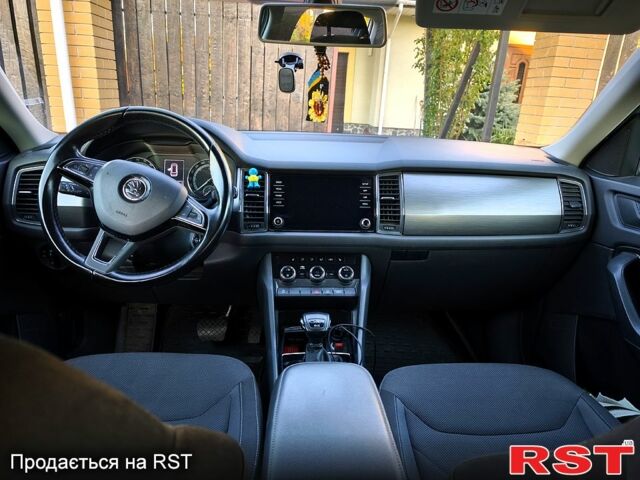 Сірий Шкода Kodiaq, об'ємом двигуна 2 л та пробігом 180 тис. км за 21850 $, фото 11 на Automoto.ua