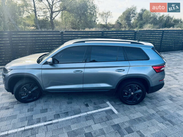 Серый Шкода Kodiaq, объемом двигателя 1.97 л и пробегом 235 тыс. км за 24444 $, фото 3 на Automoto.ua