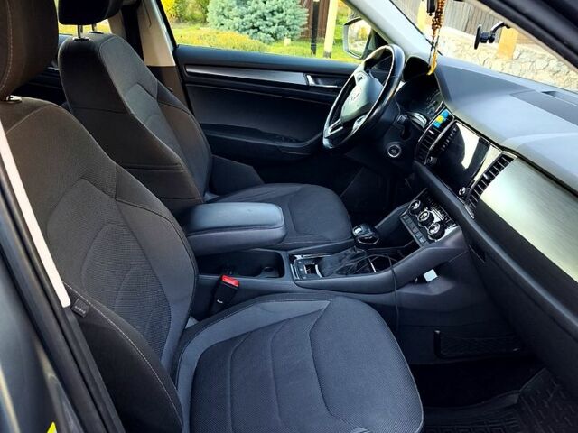 Сірий Шкода Kodiaq, об'ємом двигуна 2 л та пробігом 180 тис. км за 21850 $, фото 5 на Automoto.ua