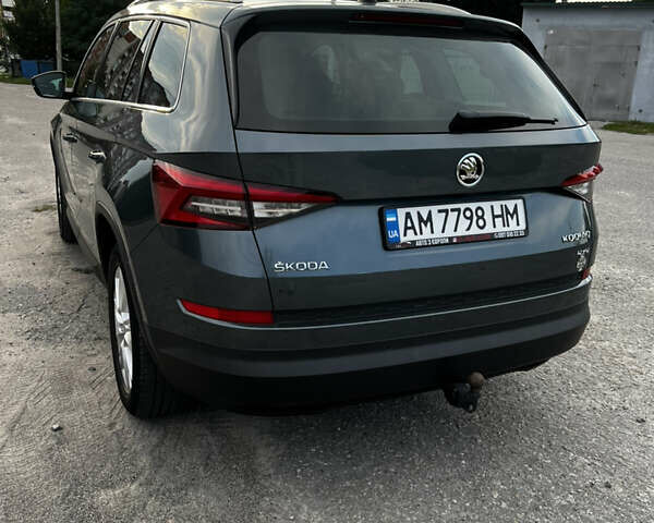 Серый Шкода Kodiaq, объемом двигателя 1.97 л и пробегом 190 тыс. км за 28500 $, фото 7 на Automoto.ua