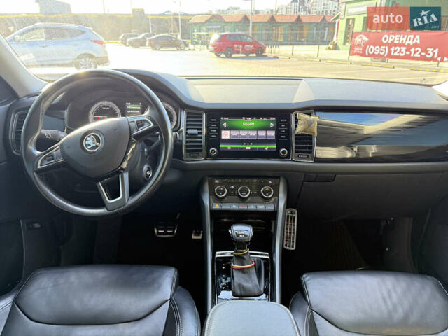 Серый Шкода Kodiaq, объемом двигателя 1.97 л и пробегом 215 тыс. км за 29700 $, фото 13 на Automoto.ua