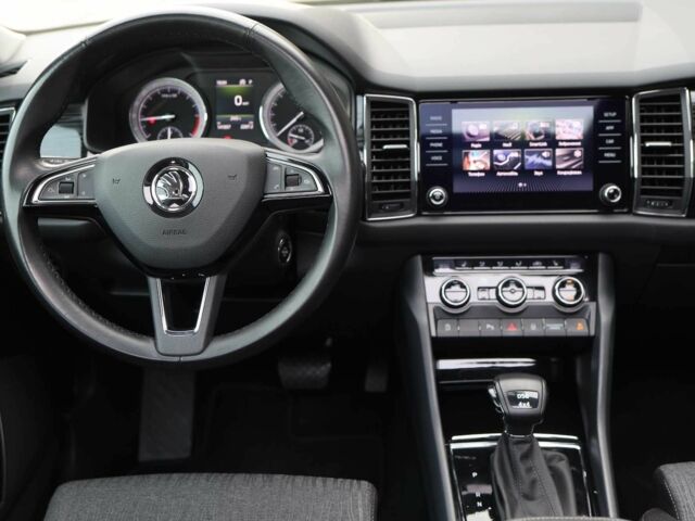 Сірий Шкода Kodiaq, об'ємом двигуна 2 л та пробігом 142 тис. км за 27999 $, фото 11 на Automoto.ua