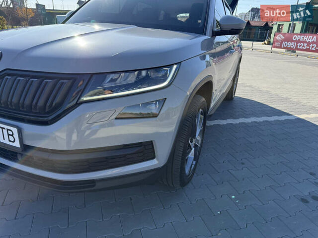 Серый Шкода Kodiaq, объемом двигателя 1.97 л и пробегом 215 тыс. км за 29700 $, фото 5 на Automoto.ua