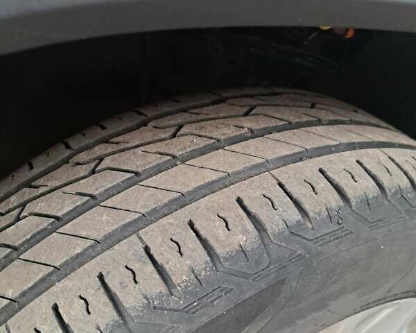 Серый Шкода Kodiaq, объемом двигателя 1.98 л и пробегом 230 тыс. км за 21000 $, фото 18 на Automoto.ua