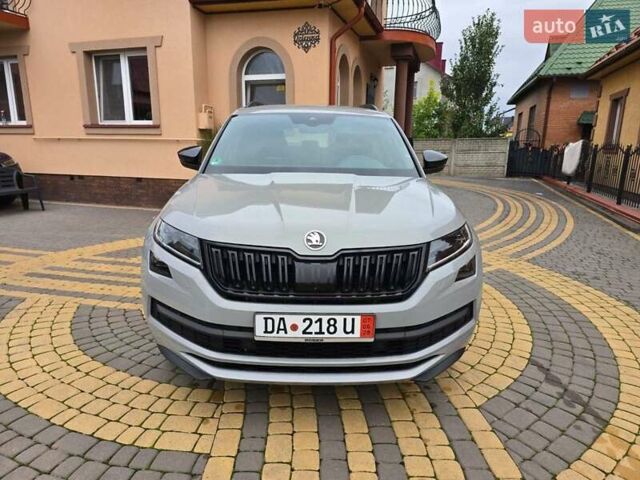 Серый Шкода Kodiaq, объемом двигателя 1.97 л и пробегом 193 тыс. км за 30700 $, фото 4 на Automoto.ua