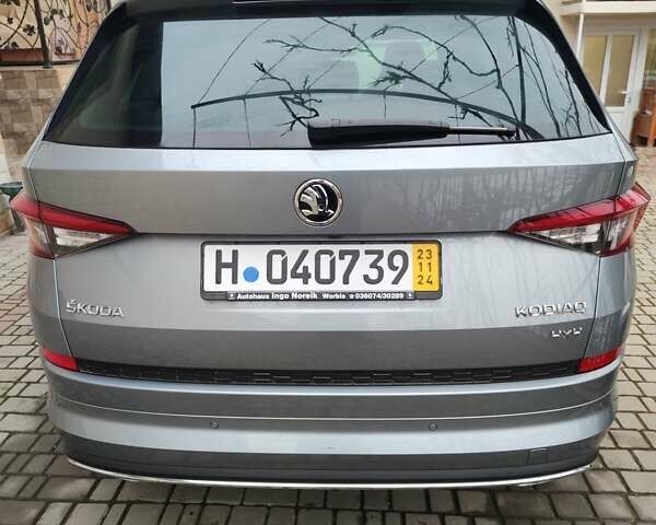 Серый Шкода Kodiaq, объемом двигателя 1.97 л и пробегом 243 тыс. км за 28700 $, фото 7 на Automoto.ua