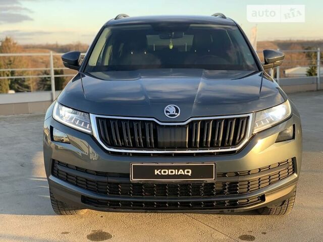 Серый Шкода Kodiaq, объемом двигателя 2 л и пробегом 132 тыс. км за 29500 $, фото 3 на Automoto.ua