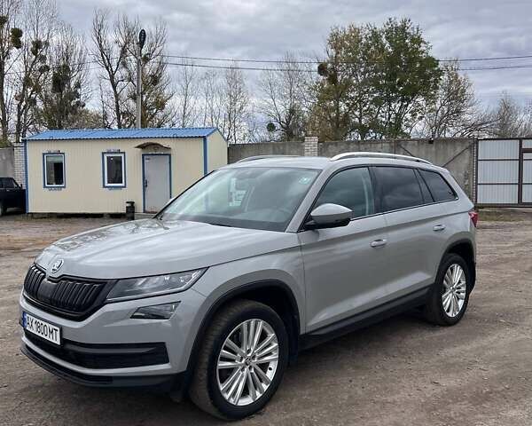 Серый Шкода Kodiaq, объемом двигателя 1.97 л и пробегом 283 тыс. км за 28200 $, фото 2 на Automoto.ua