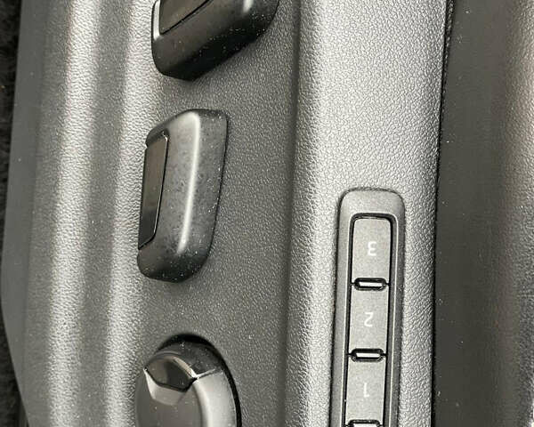 Сірий Шкода Kodiaq, об'ємом двигуна 1.97 л та пробігом 229 тис. км за 26999 $, фото 61 на Automoto.ua