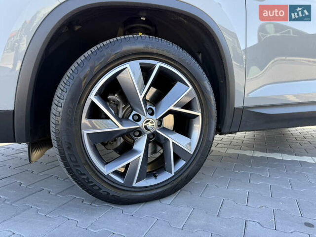 Серый Шкода Kodiaq, объемом двигателя 1.97 л и пробегом 215 тыс. км за 29700 $, фото 32 на Automoto.ua