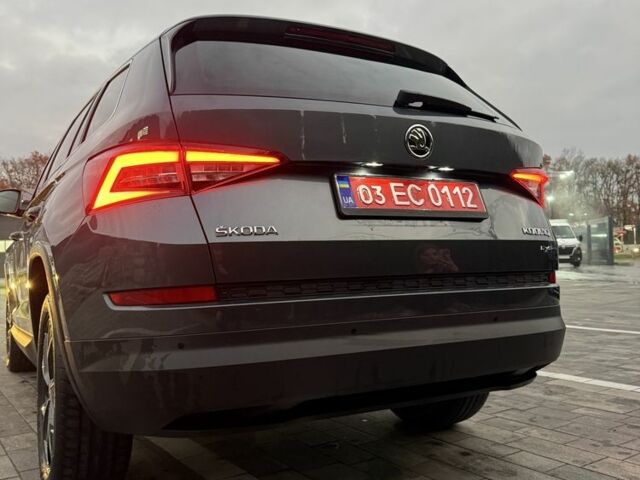 Серый Шкода Kodiaq, объемом двигателя 2 л и пробегом 227 тыс. км за 27800 $, фото 4 на Automoto.ua