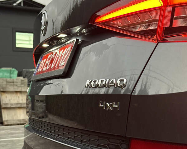 Серый Шкода Kodiaq, объемом двигателя 1.97 л и пробегом 227 тыс. км за 28500 $, фото 10 на Automoto.ua
