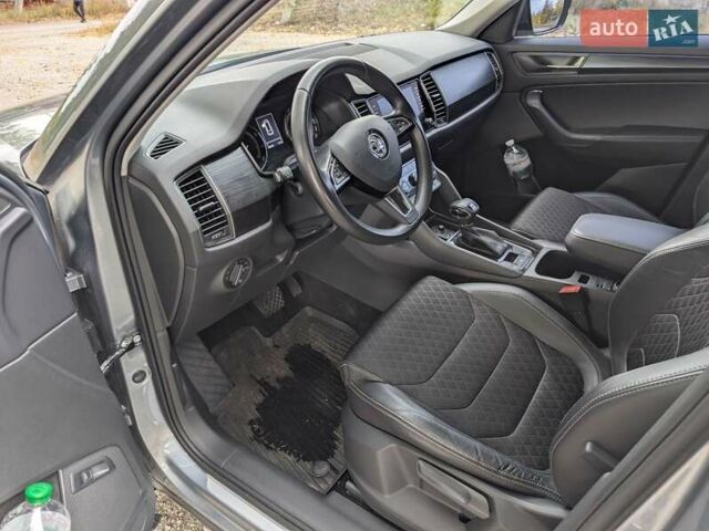 Сірий Шкода Kodiaq, об'ємом двигуна 1.4 л та пробігом 164 тис. км за 23000 $, фото 4 на Automoto.ua