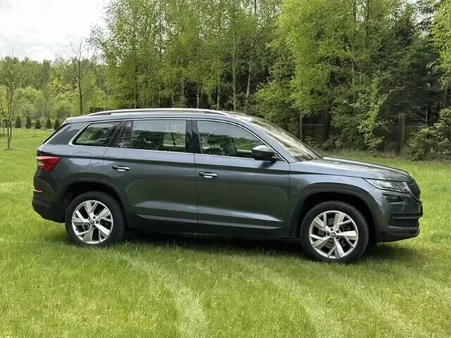 Сірий Шкода Kodiaq, об'ємом двигуна 2 л та пробігом 95 тис. км за 18900 $, фото 2 на Automoto.ua