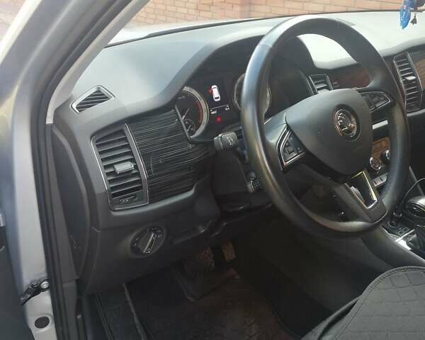 Серый Шкода Kodiaq, объемом двигателя 1.98 л и пробегом 38 тыс. км за 30000 $, фото 11 на Automoto.ua