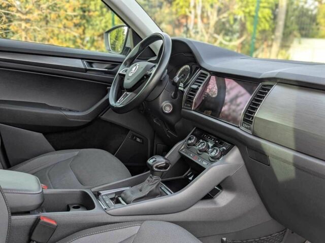 Сірий Шкода Kodiaq, об'ємом двигуна 2 л та пробігом 220 тис. км за 24999 $, фото 4 на Automoto.ua