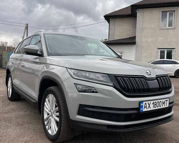 Серый Шкода Kodiaq, объемом двигателя 1.97 л и пробегом 283 тыс. км за 28200 $, фото 9 на Automoto.ua