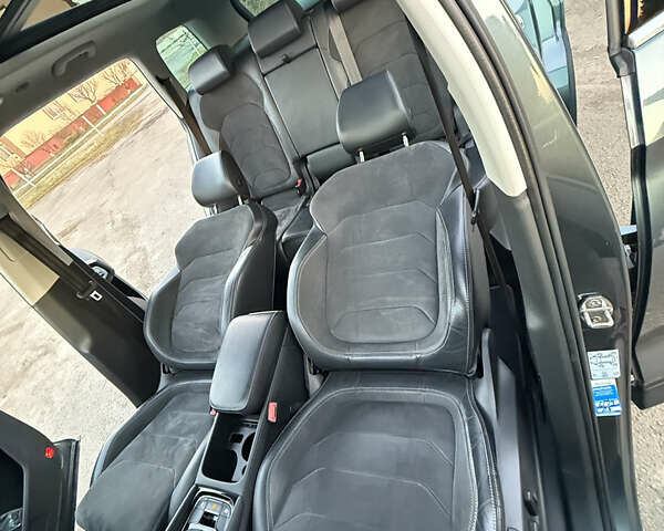 Серый Шкода Kodiaq, объемом двигателя 1.97 л и пробегом 210 тыс. км за 28700 $, фото 13 на Automoto.ua
