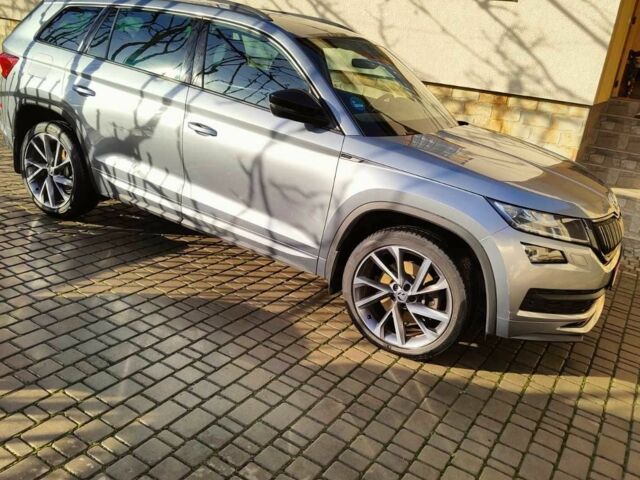Серый Шкода Kodiaq, объемом двигателя 2 л и пробегом 245 тыс. км за 28500 $, фото 5 на Automoto.ua