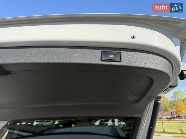 Серый Шкода Kodiaq, объемом двигателя 1.97 л и пробегом 215 тыс. км за 29700 $, фото 30 на Automoto.ua