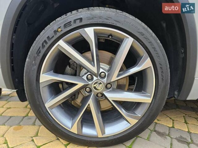 Серый Шкода Kodiaq, объемом двигателя 1.97 л и пробегом 193 тыс. км за 30700 $, фото 15 на Automoto.ua
