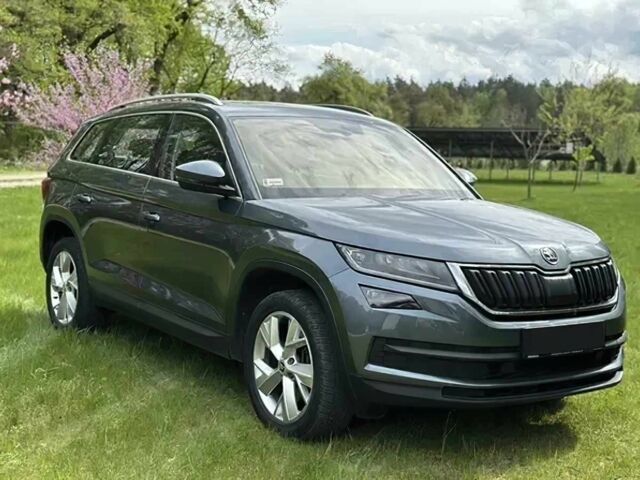 Сірий Шкода Kodiaq, об'ємом двигуна 2 л та пробігом 95 тис. км за 18900 $, фото 1 на Automoto.ua